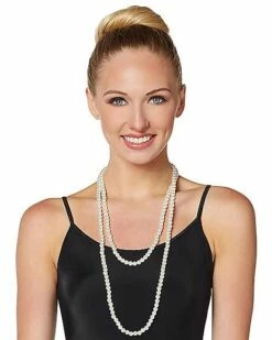 Faux Pearl Necklace -Spook & Style Shop 01389675 c