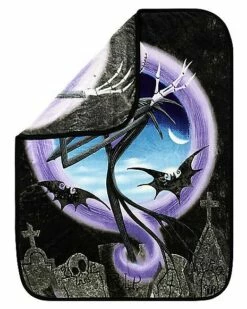 Graveyard Jack Skellington Fleece Blanket - The Nightmare Before Chris 3 Graveyard Jack Skellington Fleece Blanket - The Nightmare Before Chris -Spook & Style Shop 01465129 b